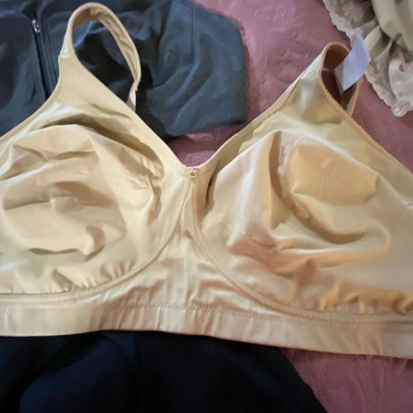 EUC~3 LARGE Bras-4X & 54D-1 low price - Picture 9 of 12